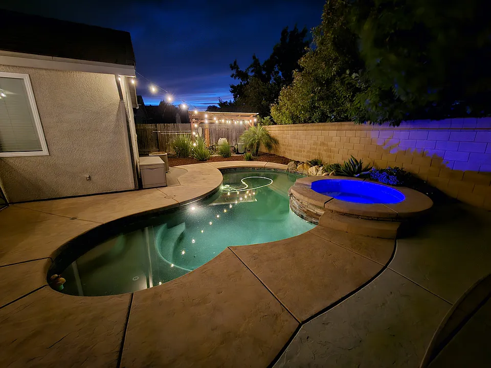 2842 Flora Springs Way