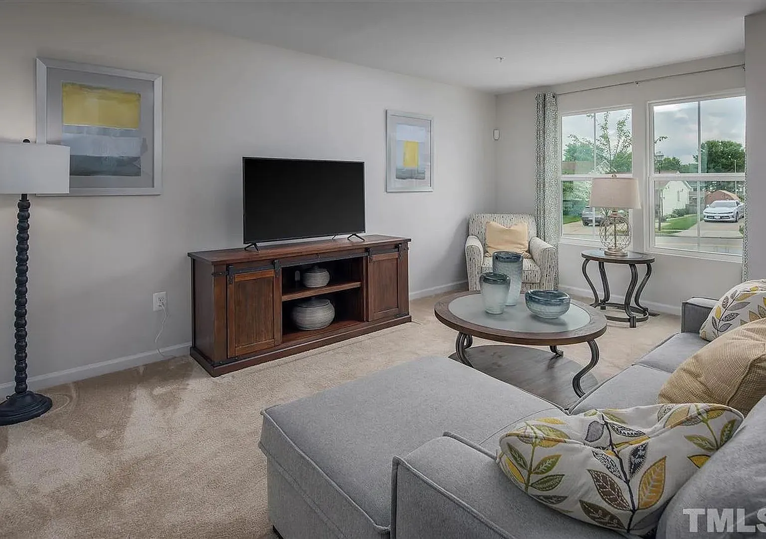 Room in 4 Bedroom Home at Bent Willow Dr — Photo 4