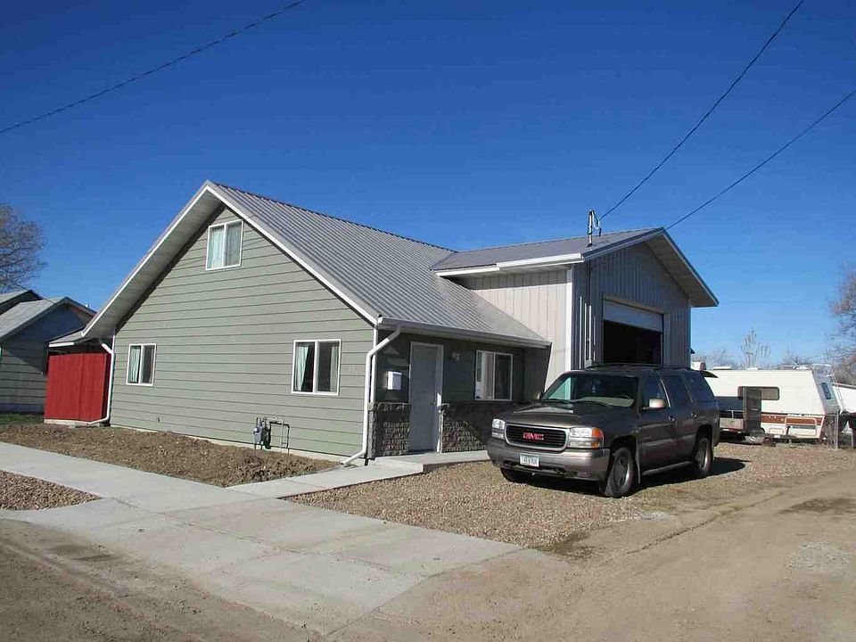 1st image of 426 9th St S
