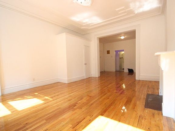 3rd image of 935 8th Ave APT 3E