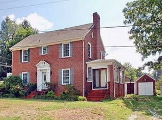 26 Division St, Canton, NC 28716