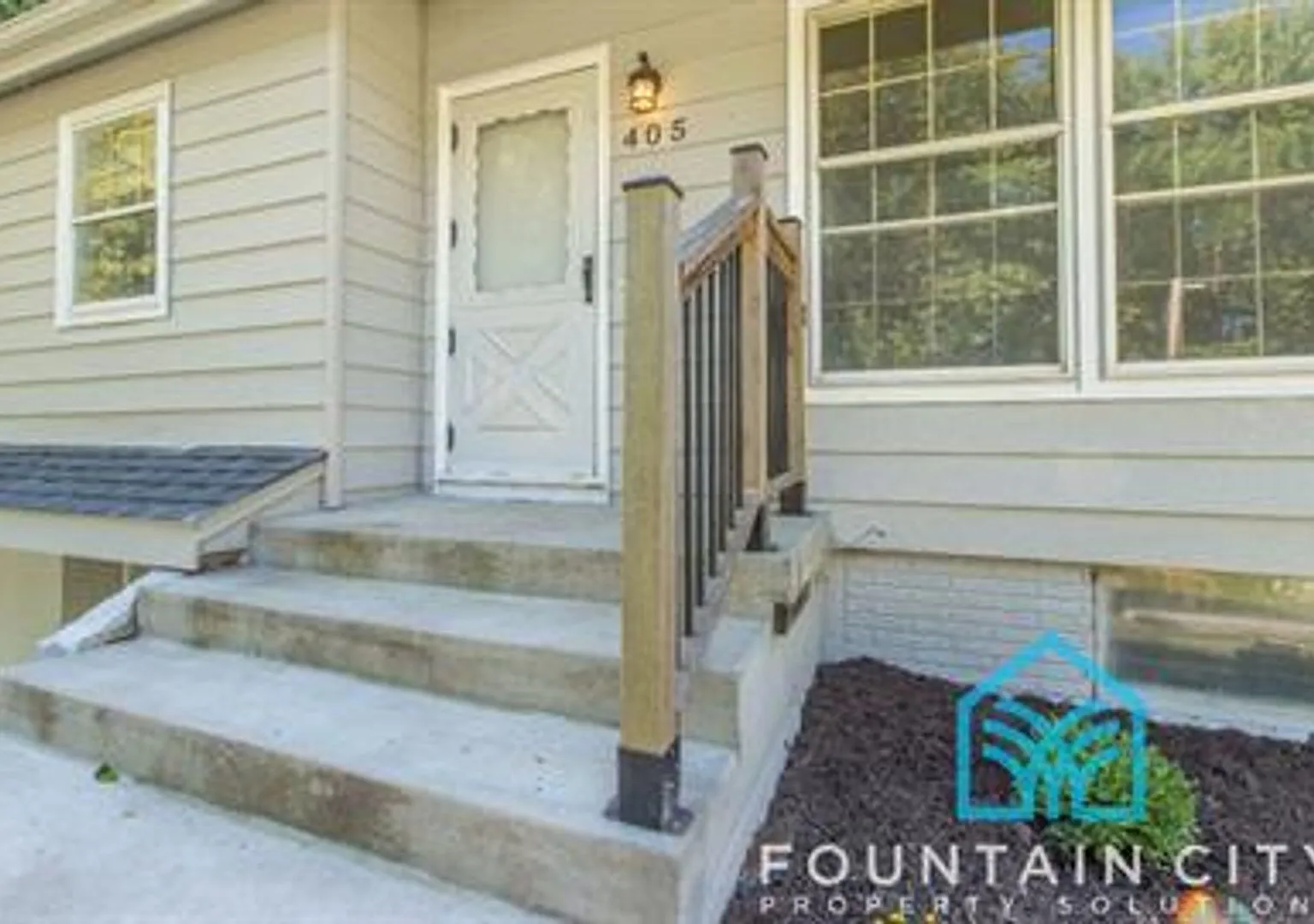 405 Hooke Ave — Photo 2