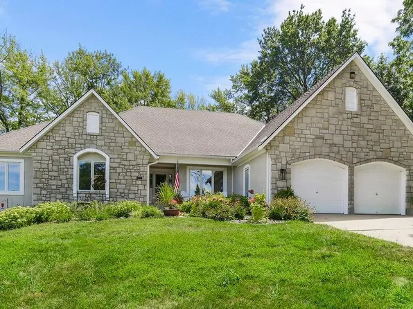 14001 W 61st St, Shawnee, KS 66216