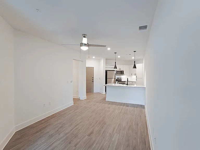 The Parian Luxury Apartments — Photo 84