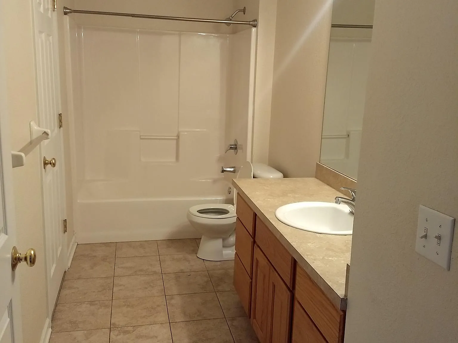 4261 Lindsey Dr — Photo 4