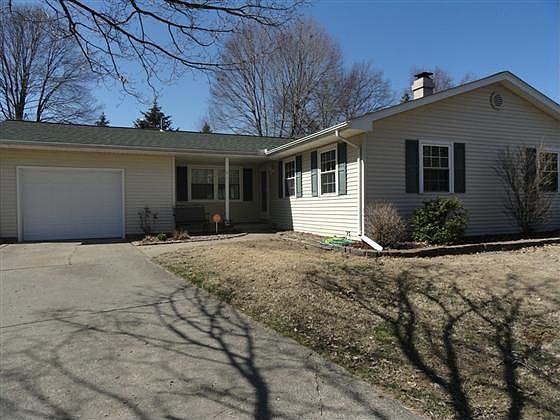 1st image of 6 Salem Pl
