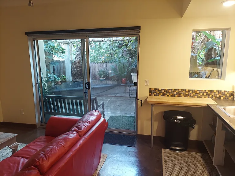 1418 C St — Photo 20