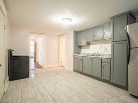 7 Mulberry St, Claremont, NH