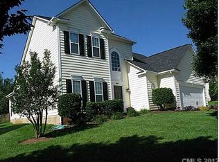 5809 Branthurst Dr, Charlotte, NC 28269