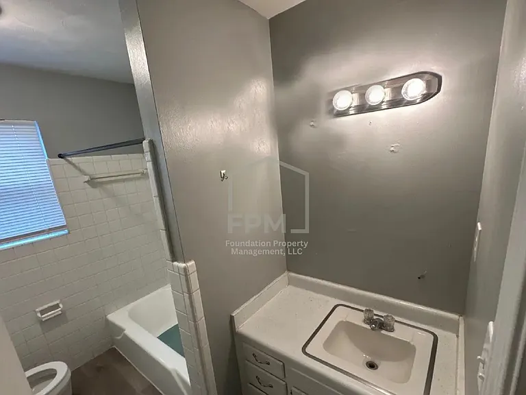 2582 Capewood Dr — Photo 10