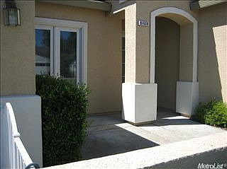 4th image of 9460 Emerald Cove Ln