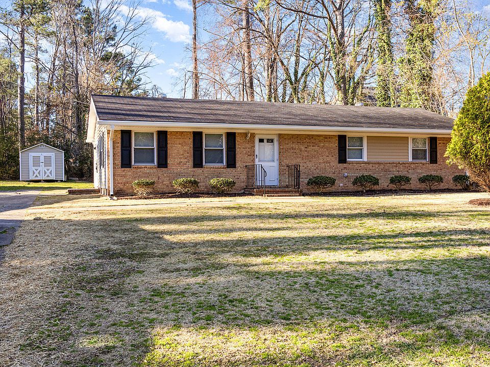 1st image of 2606 Landis Dr