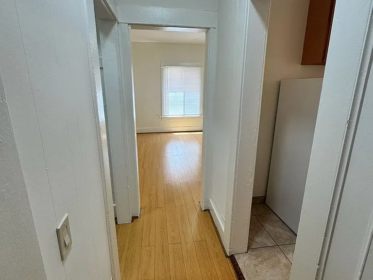 1645 N Harvard Blvd — Photo 2