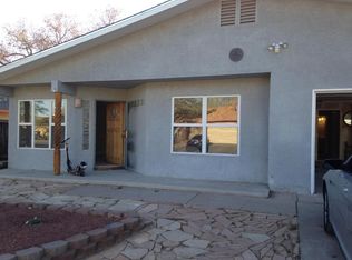 5609 Chimayo Dr NW, Albuquerque, NM 87120