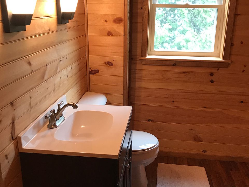 upstairs bathroom