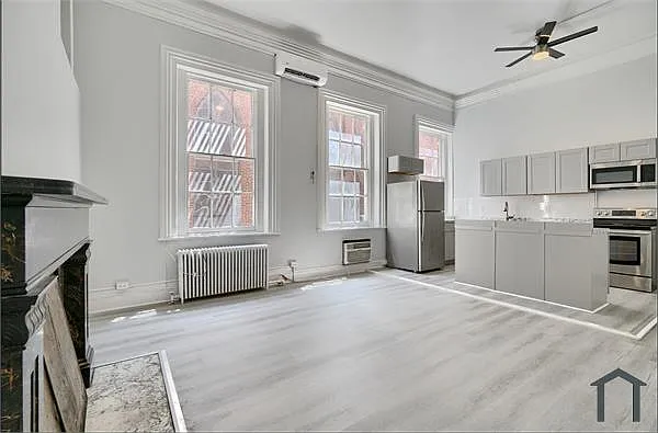 Building Photo - 1208 Eutaw Pl #2