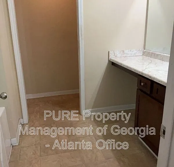 400 Brookwood Xing — Photo 14