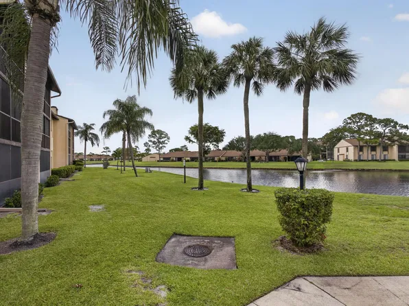 812 Sky Pine Way #G1, Greenacres, FL 33415