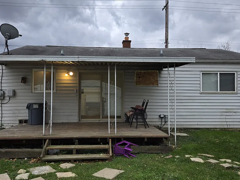 805 E Hemphill Rd — Photo 18