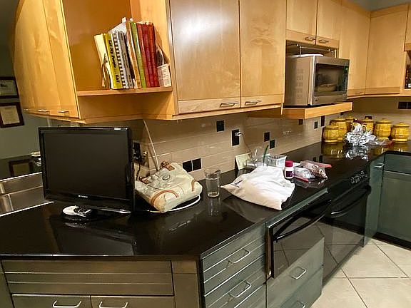 4th image of 2100 Saint Charles Ave APT 10M