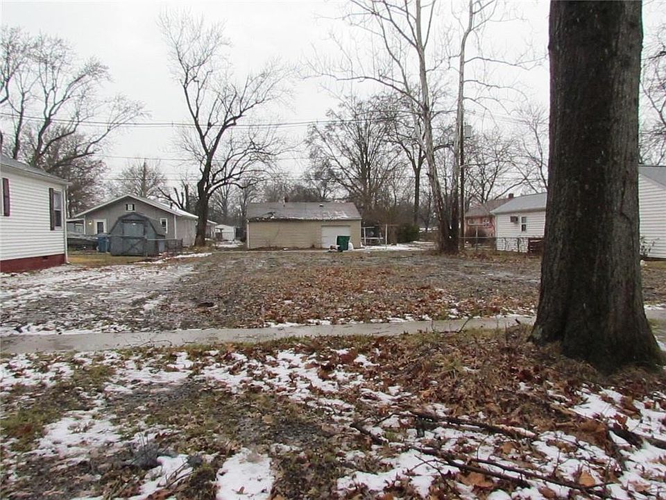 2nd image of 1320 S Pine St
