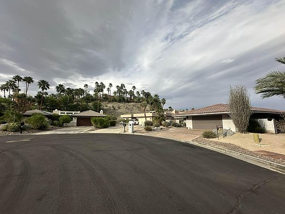 3rd image of 4 Saturn Cir