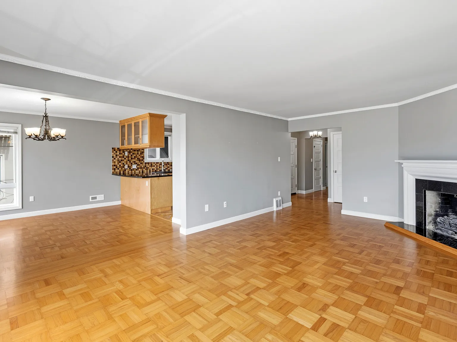 2 bed, $7,995 — Photo 4