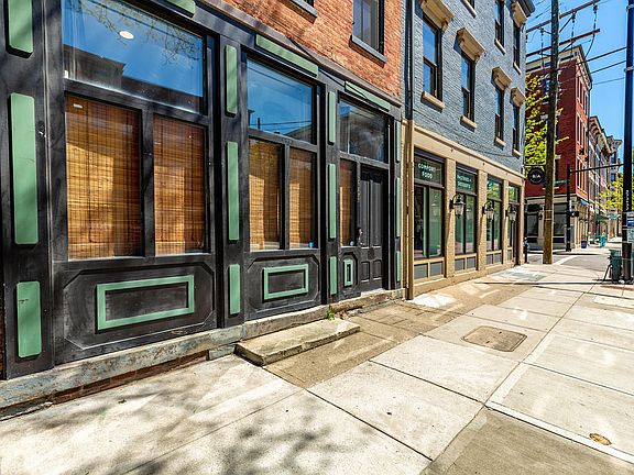 4th image of 1504 Race St