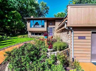 3006 Dianne Dr, Middleton, WI 53562