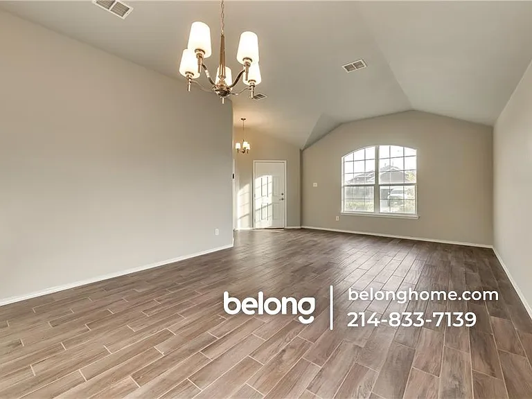 901 Plumeria Dr — Photo 9