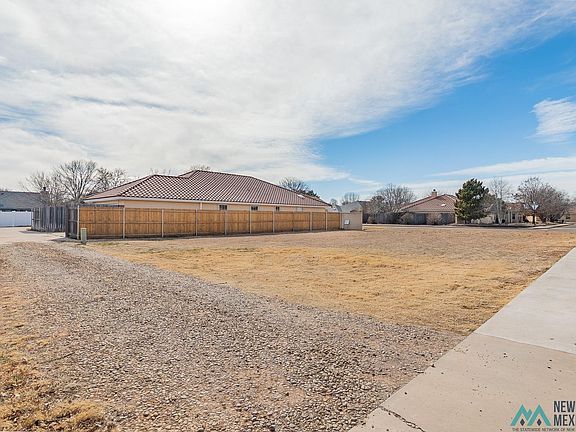 4th image of 104 Scottsdale Dr