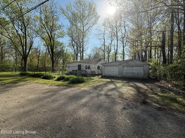 6713 Flagler Ave, Louisville, KY 40216