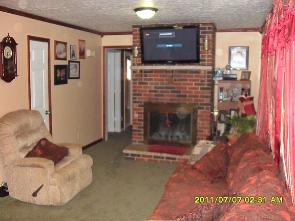 3rd image of 234 Oliver Ln