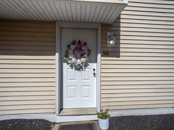 56 Franklin Heights, Rochester, NH 03867