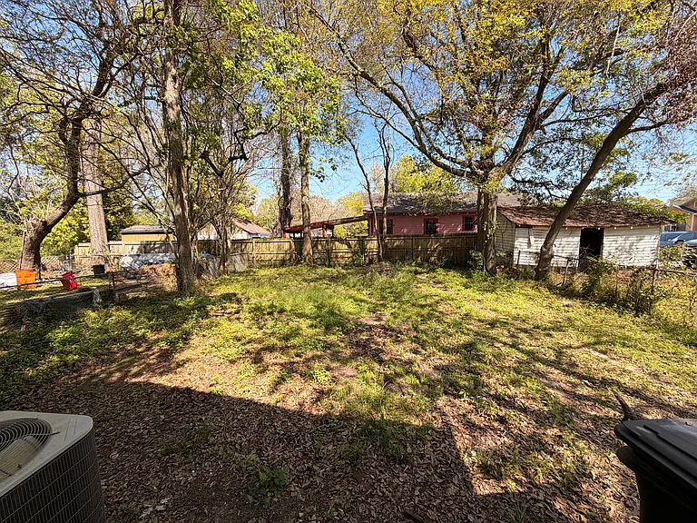 2537 Main St — Photo 10