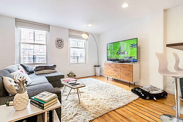 Rented by Bold New York | media 17