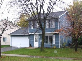 1742 Cumberland Dr, Aurora, IL 60504