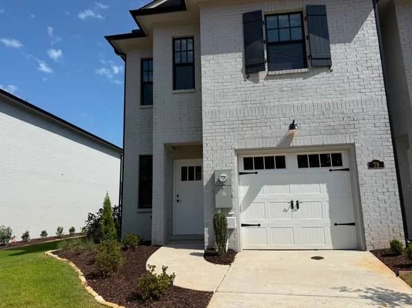 79 She Oak Dr SW, Huntsville, AL 35824
