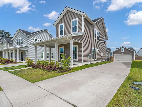 2nd image of 282 Woodland Oak Way