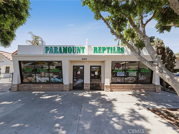 3rd image of 15323 Paramount Blvd