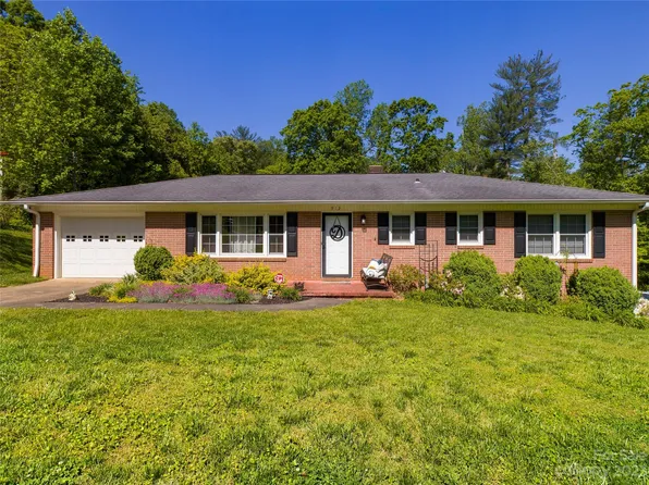 912 Bounous St NW, Valdese, NC 28690