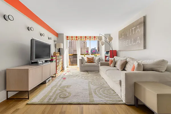 Sold by Modlin Group | media 12