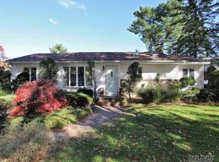 5 Ulster Ct, Commack, NY 11725