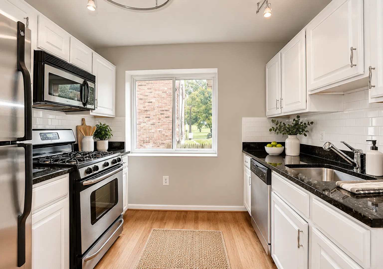 2026 Move-In Special $500 Lease Signing Bonus!! 2-Bedroom Condo In Ne Dc In-Unit W/D & Off-Street... — Photo 1