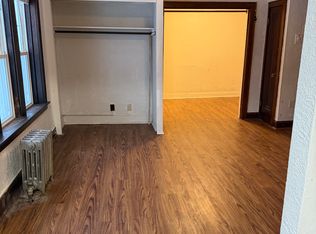502 N 39th St APT 3, Milwaukee, WI 53208