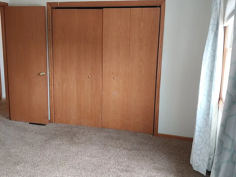 5420 Hillside Dr — Photo 17