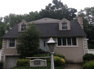 636 Scarsdale Rd, Yonkers, NY 10707