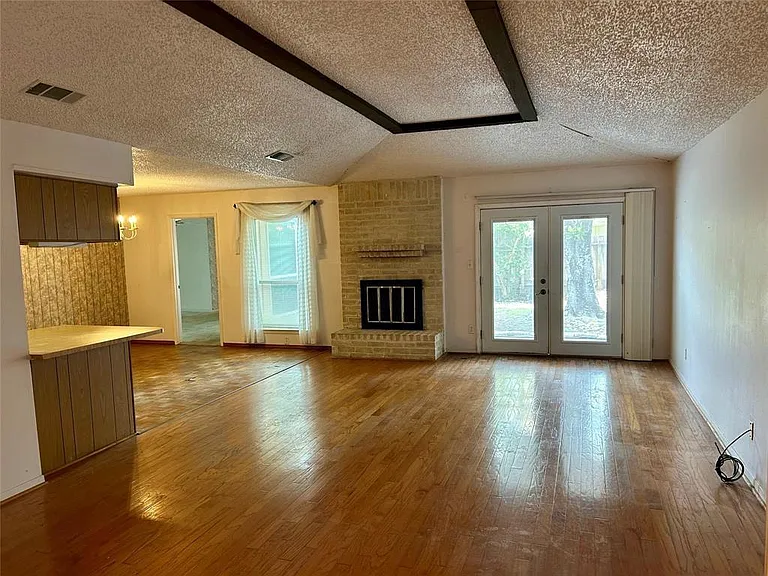 11103 Bellerive Dr — Photo 2