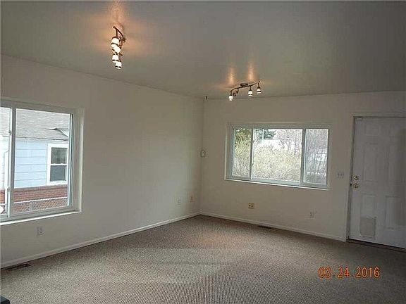 Living Room (Spacious w/New Windows, Carpet and Paint!)