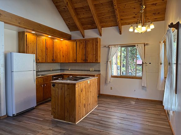 3rd image of 263 Regal Cir